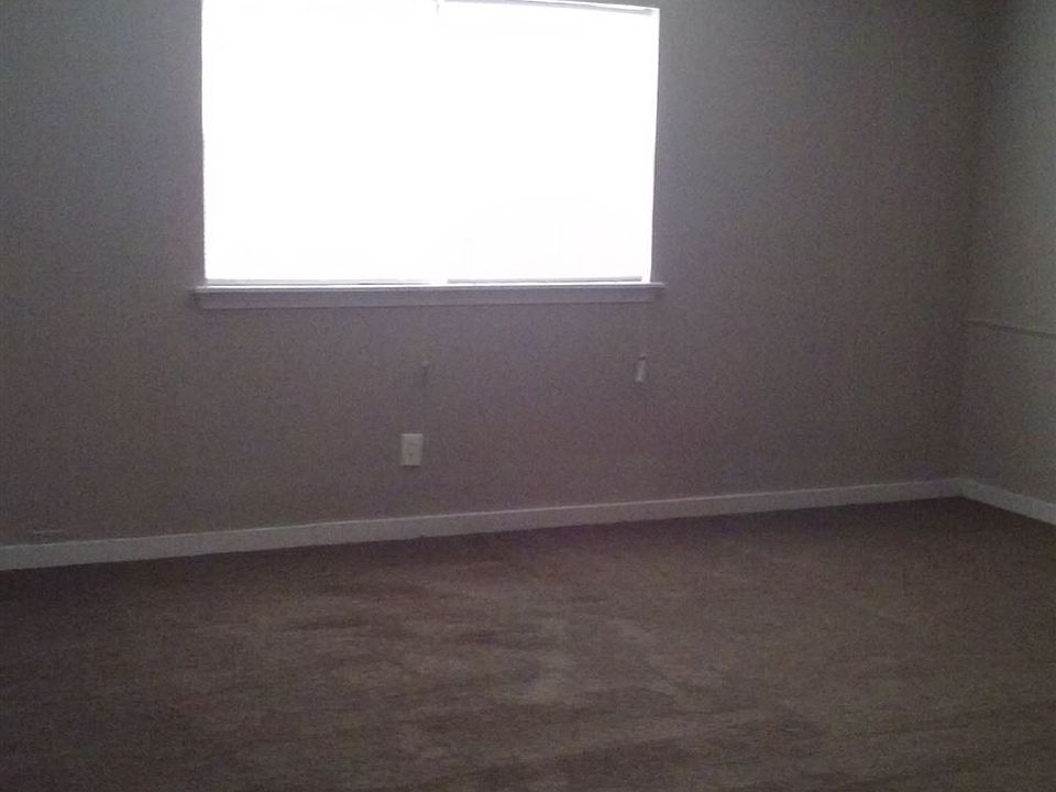 1st image of 4614 NW 19th St APT 35