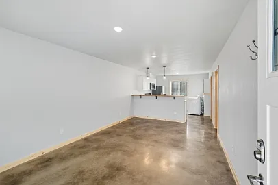 37130 Opengate Ct #6 — Photo 2