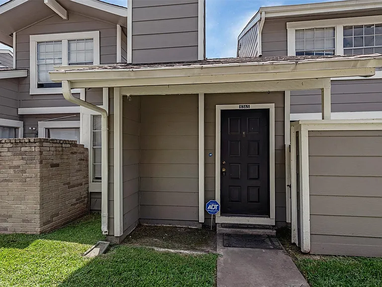 6345 Cattails Ln — Photo 3