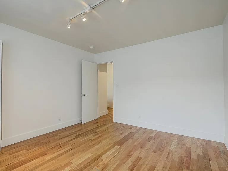 208 S Avenue 58 #3 — Photo 10