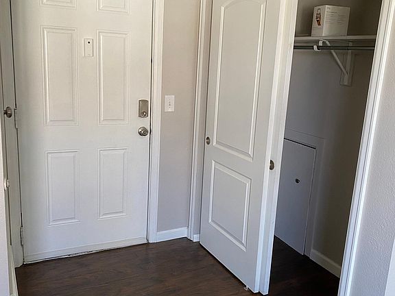 Entrance and closet.