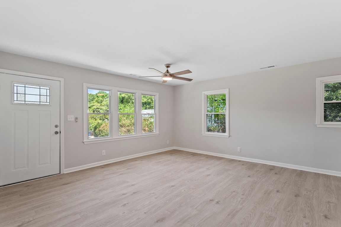 next background image