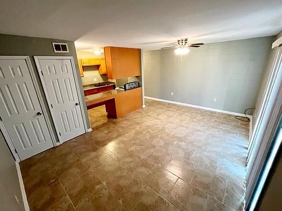 3rd image of 1215 Truxton St #7