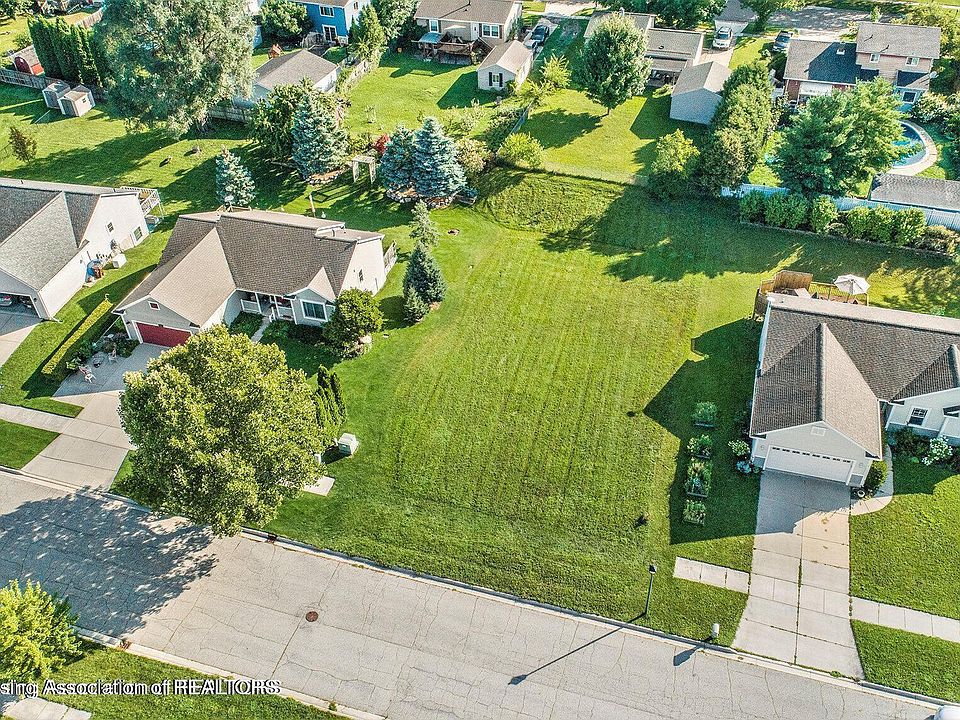 1st image of 935 Franklin Farm Dr