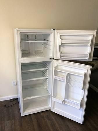 2nd image of 13 12th St NW APT 2