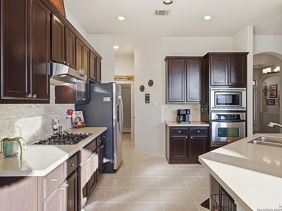 3rd image of 25523 River Ranch