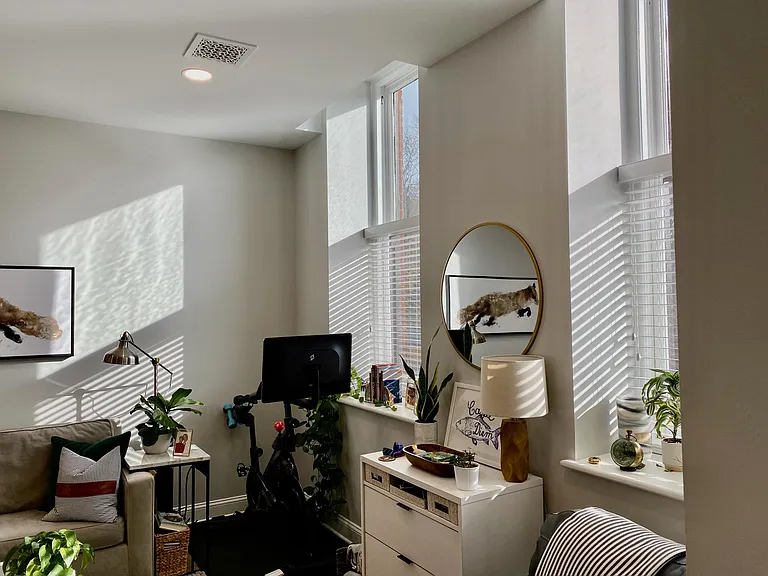 77 Van Dam St #201 — Photo 11