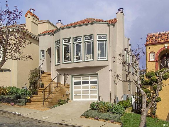 2nd image of 907 Darien Way