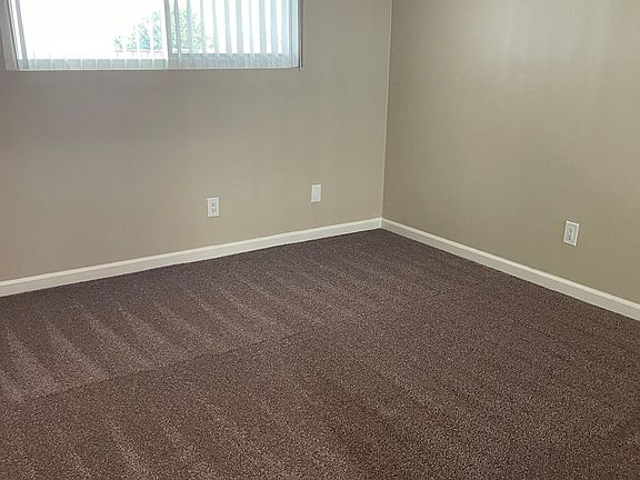 5th image of 556 Arizona St APT 19