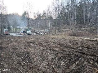 6728 Guest River Rd, Norton, VA 24273