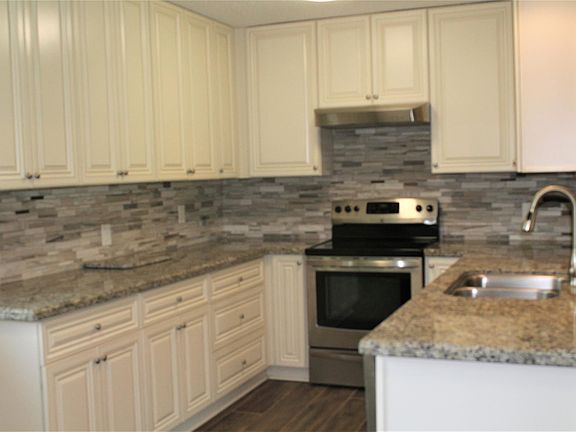 5th image of 2307 Kingsway Dr