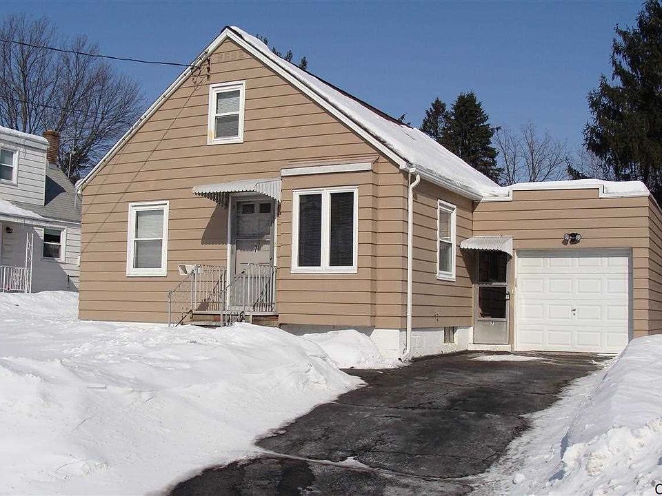 1st image of 7 Leach Ave