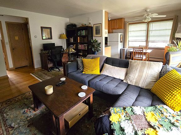 3rd image of 4112 N Kedvale Ave APT 2E