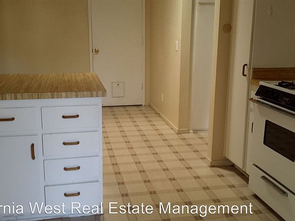 3rd image of 1165 Oceanaire Dr