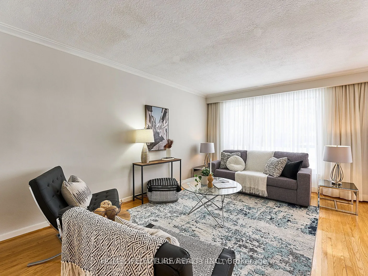 4 bed, $2,900 — Photo 4