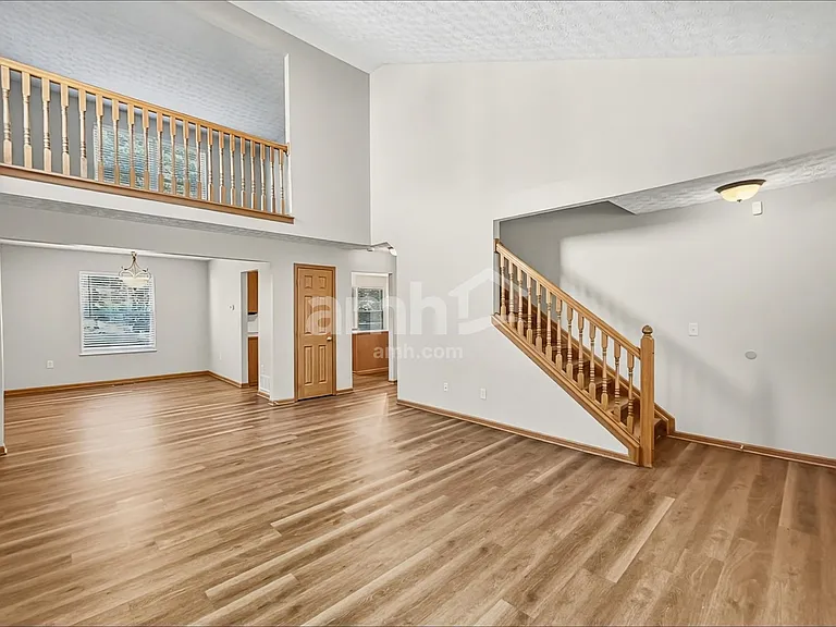 4436 Edgarton Dr — Photo 8