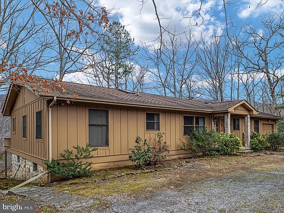 4th image of 102 Twin Cove Ct