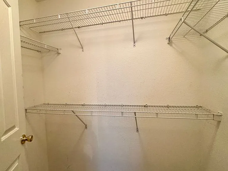 304 Esplanade Cir — Photo 35