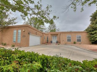 8408 Cherry Hills Rd NE, Albuquerque, NM 87111
