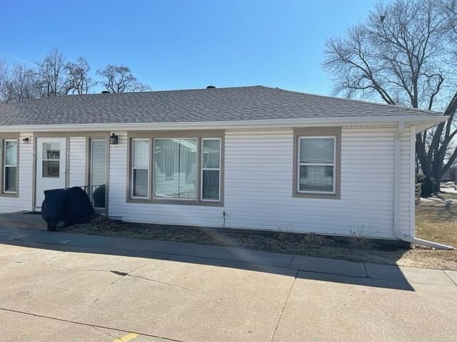 1st image of 1824 N Cotner Blvd