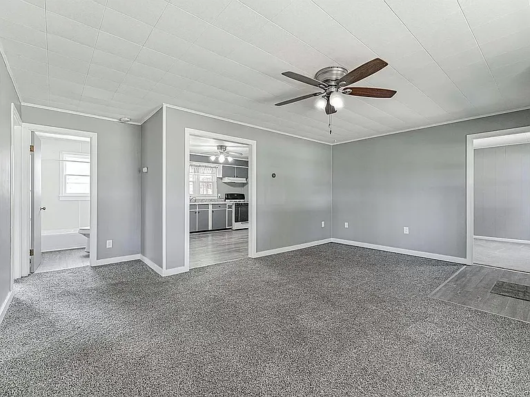1625 Pulaski St — Photo 8