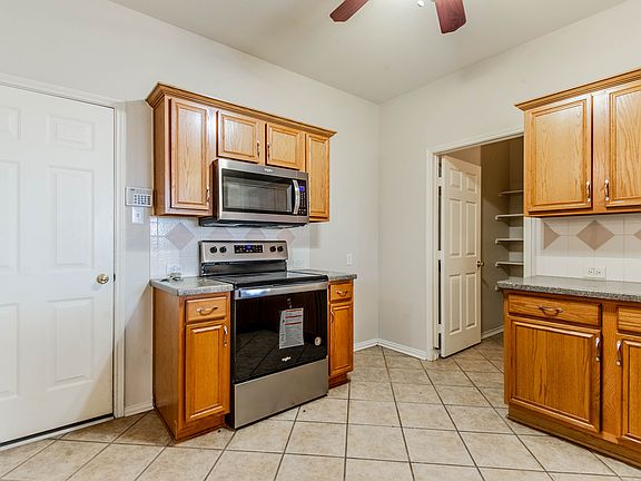 5th image of 11812 Wispwillow Dr