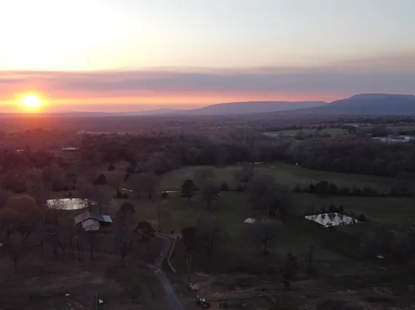 10216 Gateley Hill Rd, Dardanelle, AR 72834