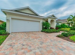 10206 Blossom Trl, Seminole, FL 33772