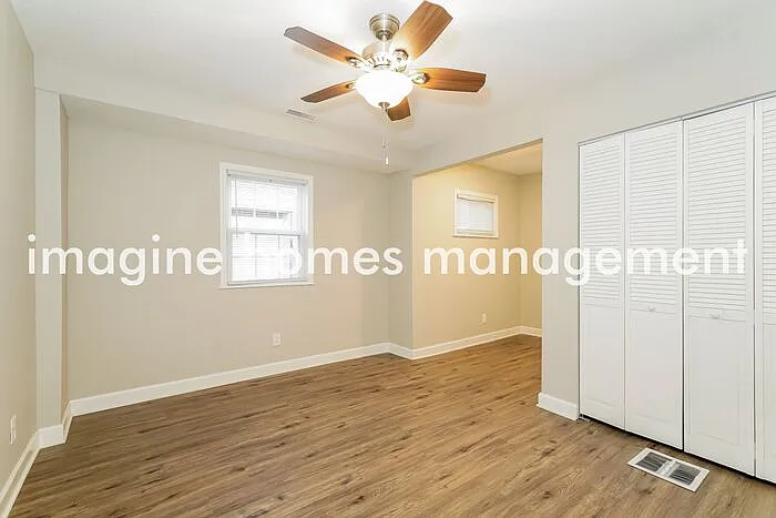 620 E Beecher St — Photo 8