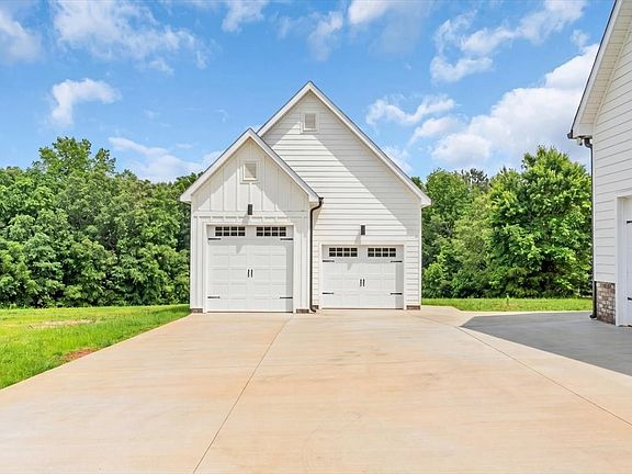 4th image of 74 Summer Lake Ct Lot 16