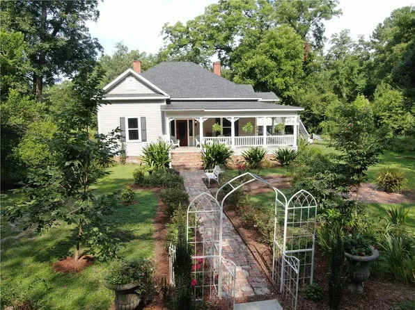 289 Cherokee Ave, Waycross, GA 31501