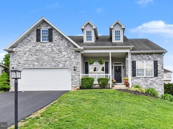 439 Woodland Dr, Dillsburg, PA 17019