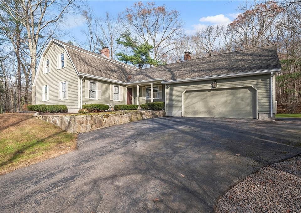 1st image of 5 Lincoln Dr