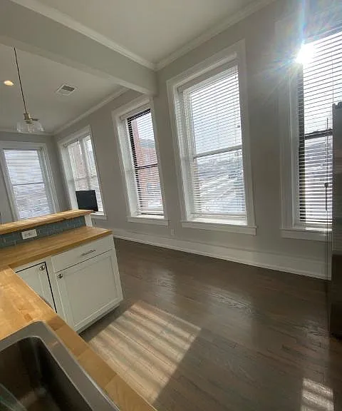 101 W B St #240 — Photo 13
