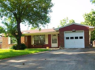 1905 15th Ave N, Texas City, TX 77590