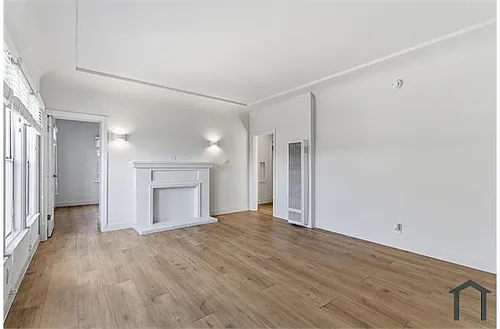 1553 2nd Ave #2 Photo 1
