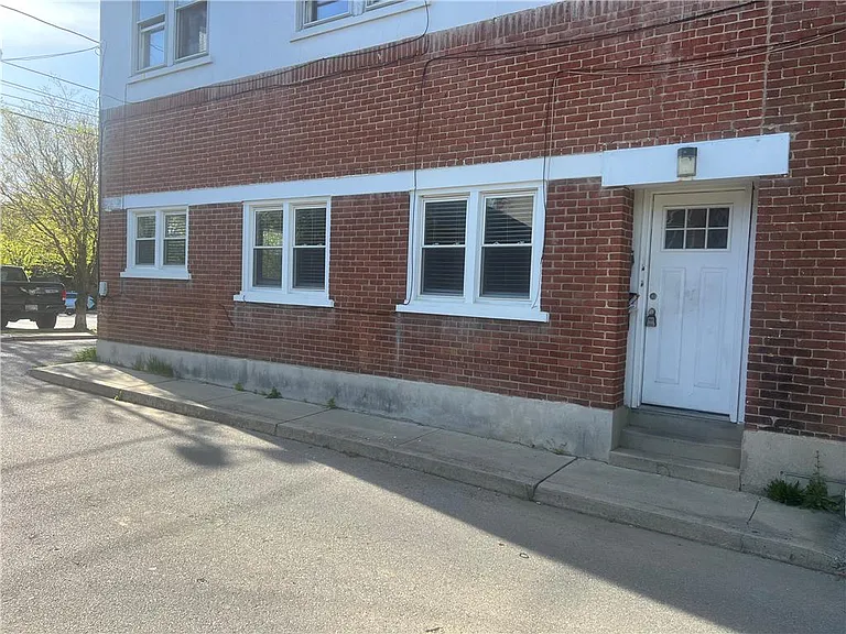 214 N Saint Cloud St #4 — Photo 1