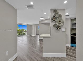 5880 Collins Ave APT 403, Miami Beach, FL 33140