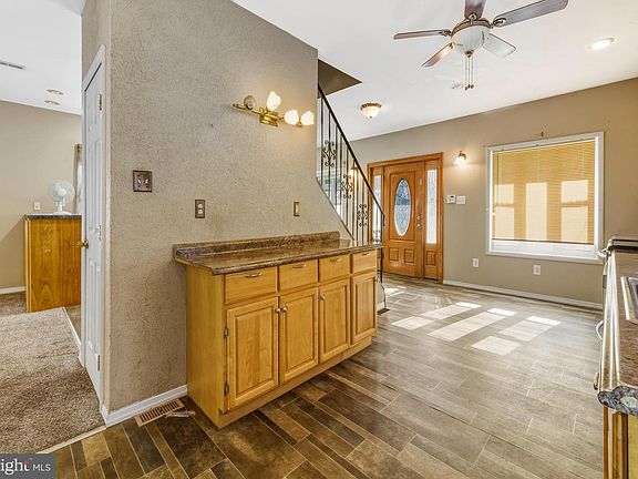 4th image of 1113 Hessian Ave