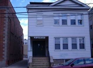 679 N 8th St, Newark, NJ 07107