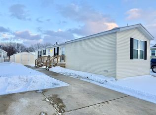 4539 Carlton Rd, Sterling Heights, MI 48310