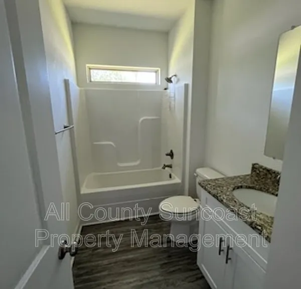 1605 Willow Rd — Photo 7