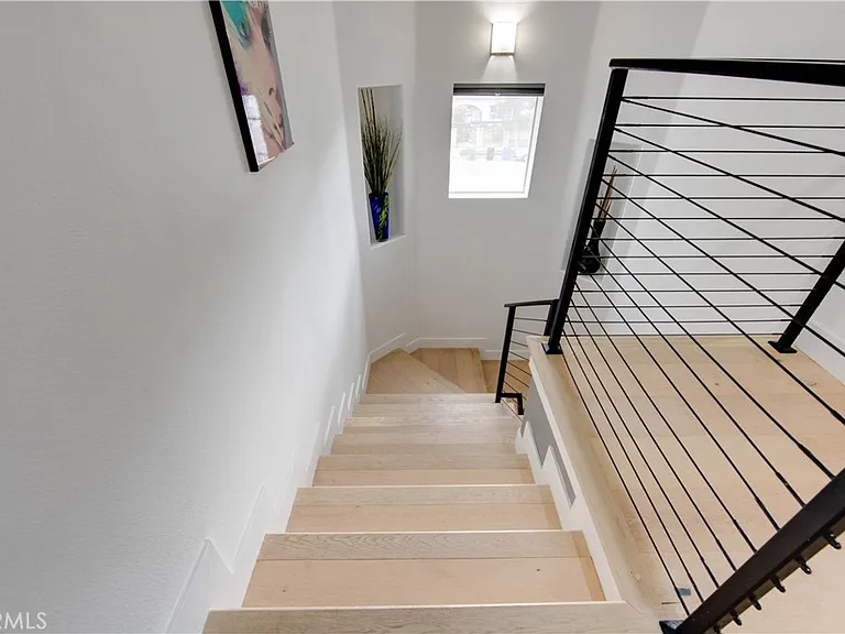 7330 De Soto Ave — Photo 18