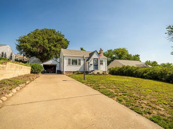 825 W 10th St, Concordia, KS 66901