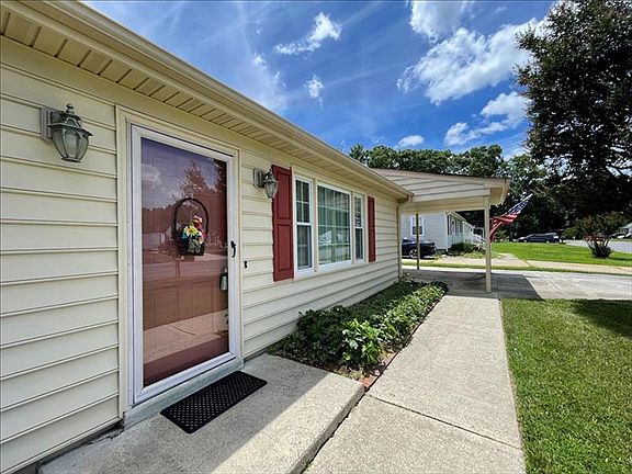 2nd image of 2541 White Oak Ct