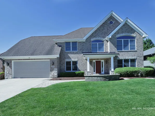 2935 Oxford Ct, Aurora, IL 60502