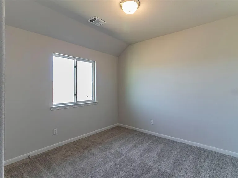 901 King St — Photo 13