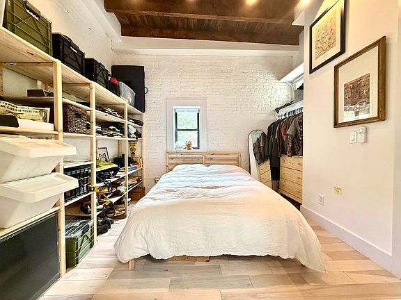 4th image of 169 7th Ave #1L