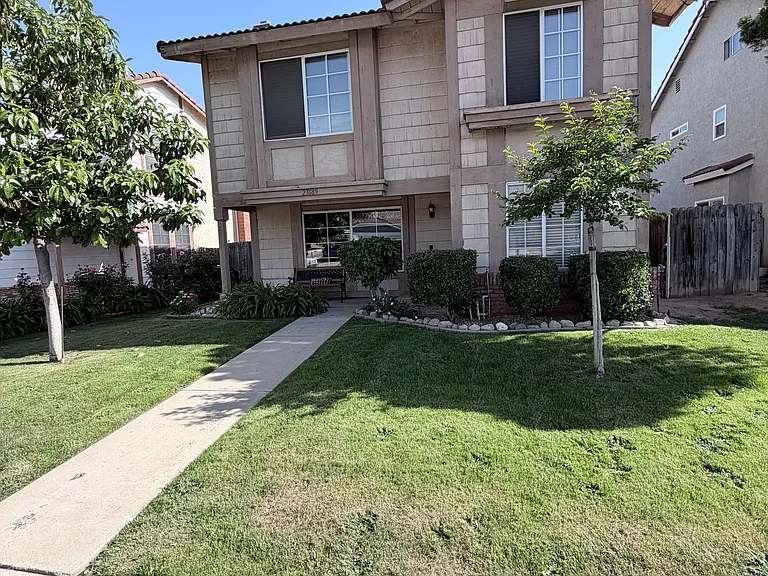 23689 Parkland Ave — Photo 8
