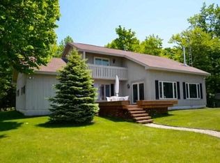 95 Lake Shore Dr, Charlevoix, MI 49720